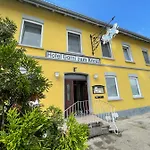 Kreuz! Einfach. Guenstig. Schlafen. Ulm